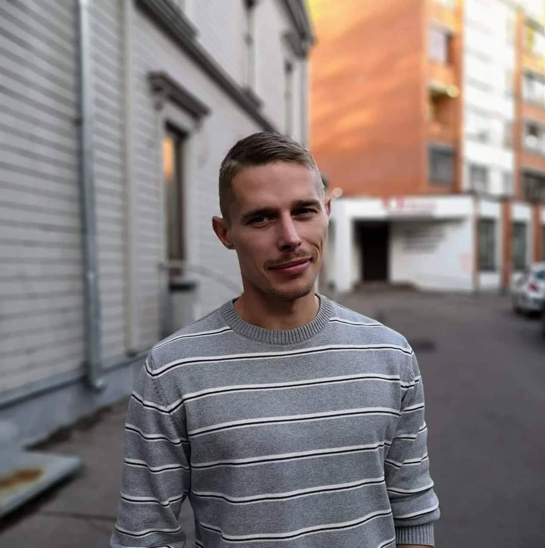 Kaspars, Versatile Support specialist